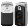 Vand sony ericsson w300i,DEcodat,incarcator,casti.